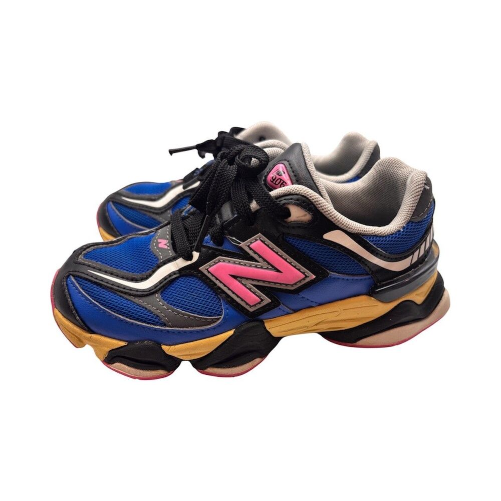 Size 3 Kids - New Balance 9060 - Blue Oasis - Picture 2 of 6